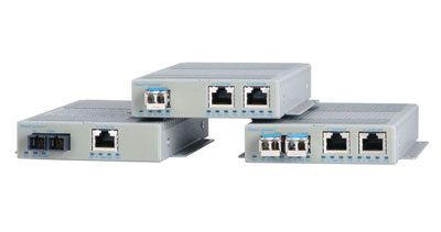 PoE media converters with two uplink ports and up to two user ports